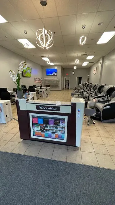 https://cdn.salonspotlight.com/photos/Aeg7ww7XnbDArw8bSafK/4cb9e04d-34c0-42c8-a018-3ea183b3787a_720x720