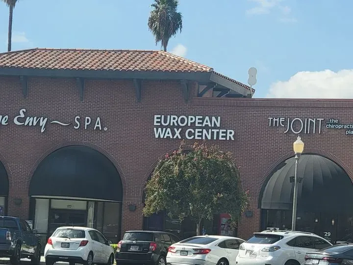 https://cdn.salonspotlight.com/photos/Ahhr1eRjR5OvqIQU5x9c/7341a122-ed88-425a-afb9-9f5603f94e1b_720x720
