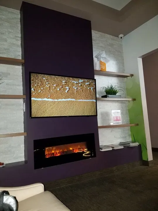 https://cdn.salonspotlight.com/photos/Ahhr1eRjR5OvqIQU5x9c/db9da724-add9-4ae1-9e11-596942e11b0c_720x720