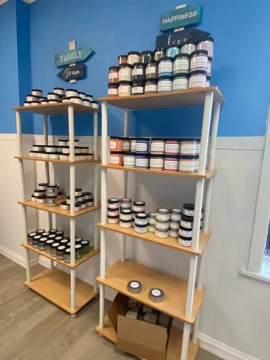 https://cdn.salonspotlight.com/photos/AjUEg85jWBF81uPST9xf/7944dd59-8ed4-49fb-8812-3273c3b414be_720x720