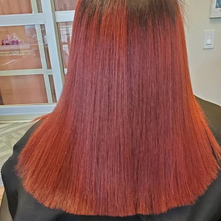 https://cdn.salonspotlight.com/photos/AkyxsEz1J5gzL5T62Tvu/6cc2468d-e7b4-4810-91ed-8a5df1e3af80_720x720