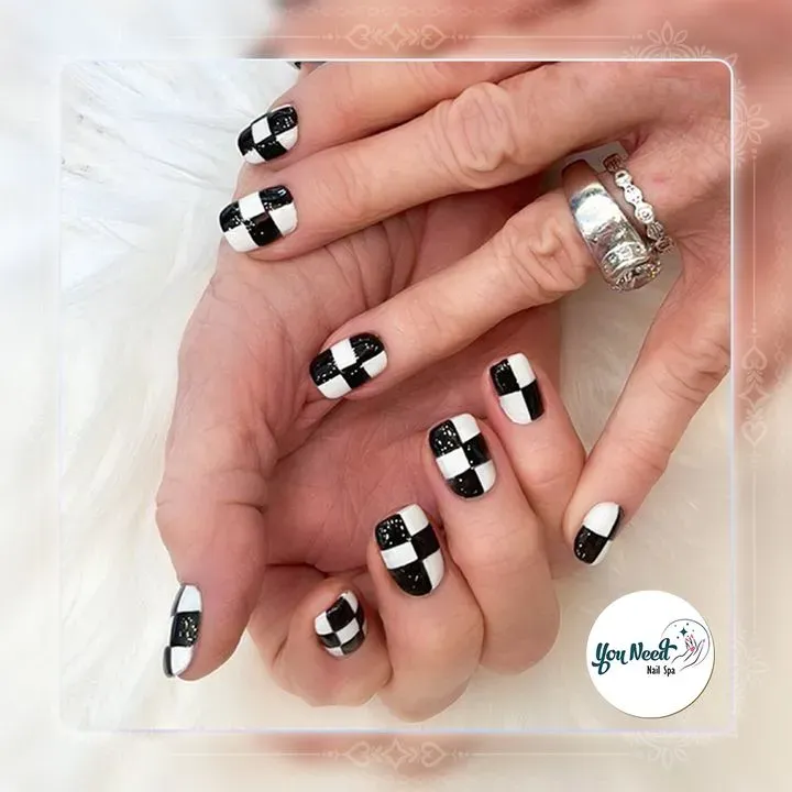 https://cdn.salonspotlight.com/photos/AlEjSgSFS7dQyAPn2sAJ/555df011-608f-4b3d-ad50-ffbfe9660e38_720x720