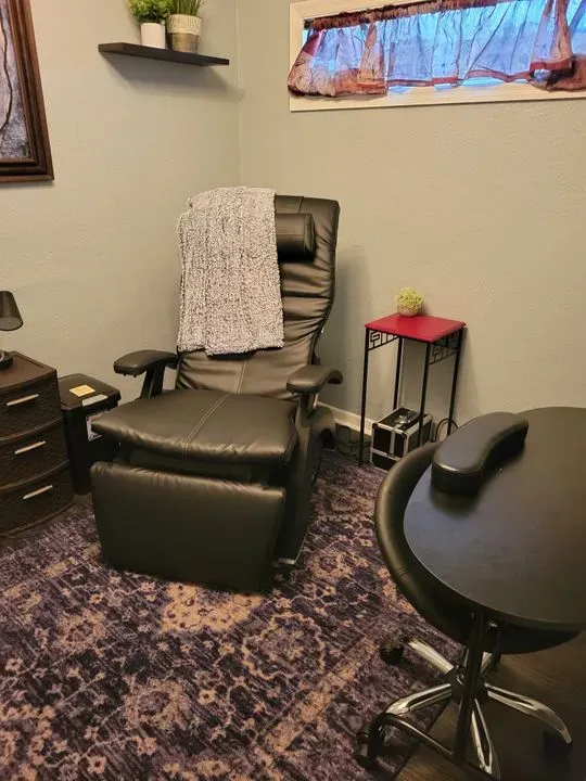 https://cdn.salonspotlight.com/photos/AlcysmNerbkqveVnycrs/17a659e3-b740-4c10-961c-54880827fab3_720x720