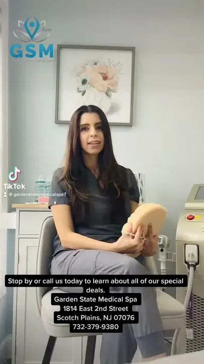 https://cdn.salonspotlight.com/photos/AqehG3wJADVYVGiKB048/167c25a0-57a5-4ffa-9535-455aac8cd152_720x720
