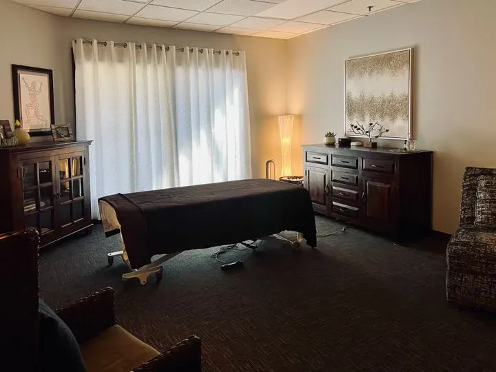 https://cdn.salonspotlight.com/photos/AtQv0G9wiqHdmyGamgyG/1a467abd-39a8-4895-915a-b6ac61e58999_720x720