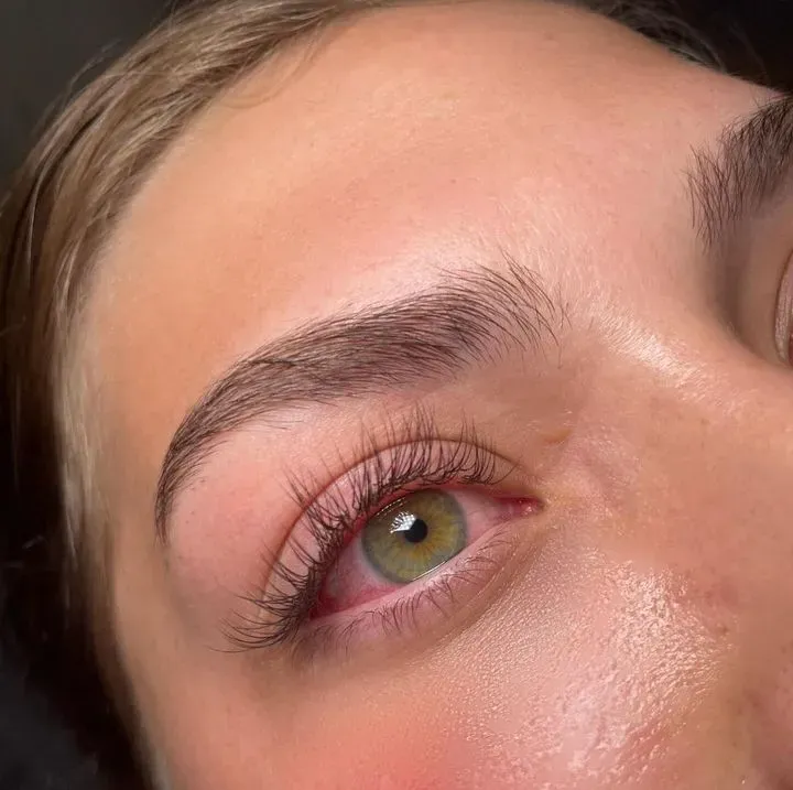 https://cdn.salonspotlight.com/photos/AybQ1QsBWSZY9T7bKPcg/b8863982-b888-4ef1-a7fa-f348e90f18e1_720x720