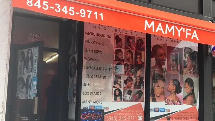 https://cdn.salonspotlight.com/photos/B0EJV76LEDC1Jcrpa9Z1/3dd74f8d-379a-42b8-b038-4059cfa2b4ac_720x720