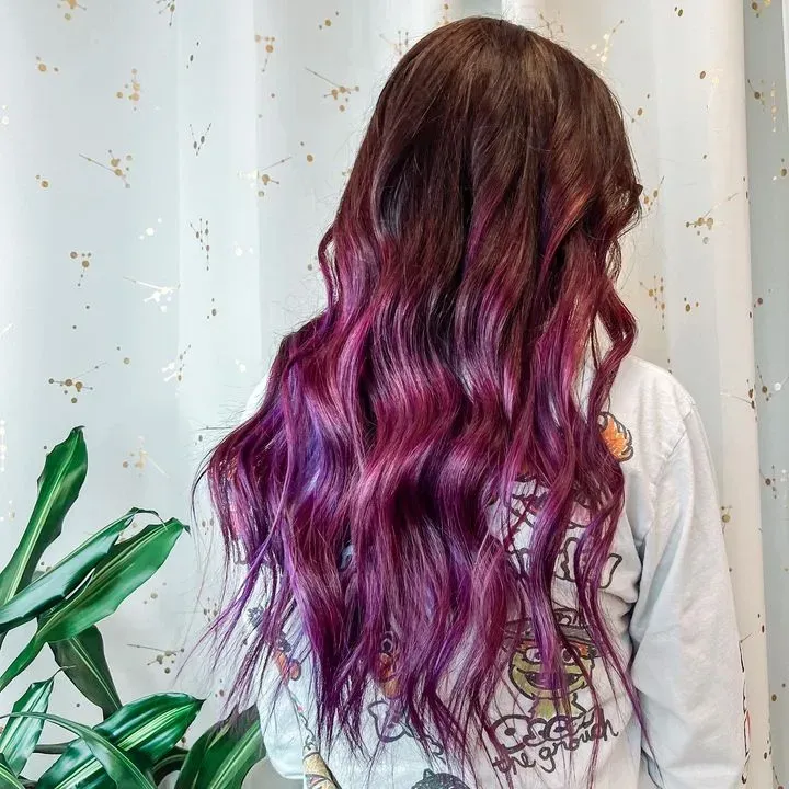 https://cdn.salonspotlight.com/photos/B0TArkDFGA7fwKKb06qr/6e178504-74f2-4584-bc4a-a71dd9851643_720x720