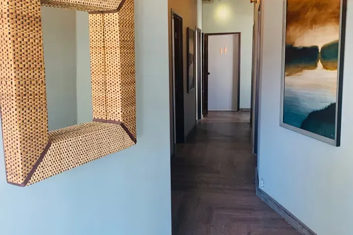 https://cdn.salonspotlight.com/photos/B0aihSTZr3NHNOli5Giz/f4303c7f-2161-4eb9-ae59-c93cb4a1d0c6_720x720