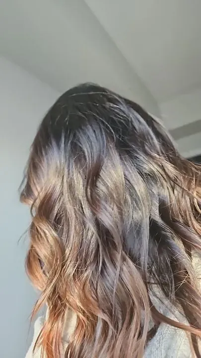 https://cdn.salonspotlight.com/photos/B0sbB1YRAVSG9UuGr5Ed/0221b69a-41f0-43ef-ab8b-71a640101a2d_720x720