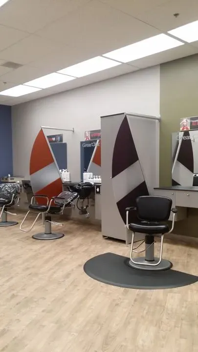 https://cdn.salonspotlight.com/photos/B2780nhoGs0AMnOJ97PF/1f8ef138-7bbb-463a-b77f-74f422883d6d_720x720