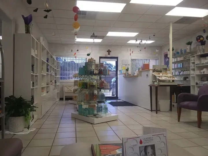https://cdn.salonspotlight.com/photos/B40PJyD2DVL4g2Vna8ps/12730dbd-dae7-4393-a437-7bd9ae372ad1_720x720
