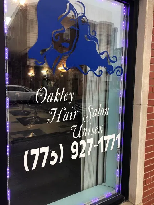 https://cdn.salonspotlight.com/photos/B5nNgtZXR15xB2ytAbyo/1e2ce484-d1ea-4829-be3e-818ae95bc084_720x720