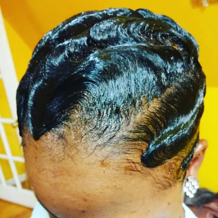 https://cdn.salonspotlight.com/photos/B8S4F3kwJ7GANQTagt1y/425e3a57-02e1-4b31-a758-5b218eee1428_720x720