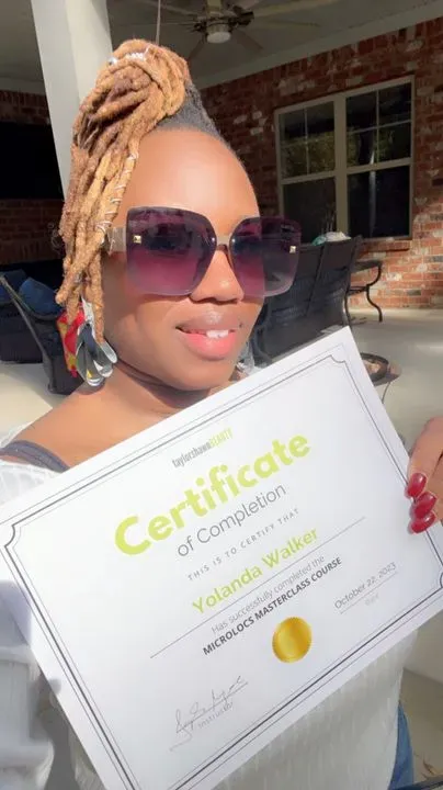 https://cdn.salonspotlight.com/photos/BEVl9yuAGFMfjaXj6UKq/bbd368c4-191a-4ca9-95b4-2e080a7602c7_720x720