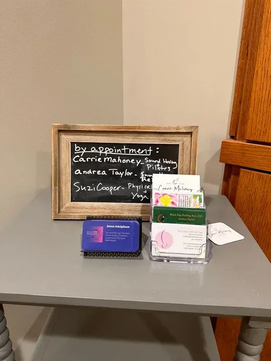 https://cdn.salonspotlight.com/photos/BMFVEENOX9n4xGzNxcw2/3ec20a2a-7343-4681-8864-33e4480ace9f_720x720