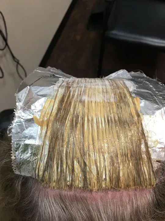 https://cdn.salonspotlight.com/photos/BNnqlrRpdCYIcPNalJSe/c2dbb548-2e36-4b77-bb7e-e55c3be2a9f1_720x720