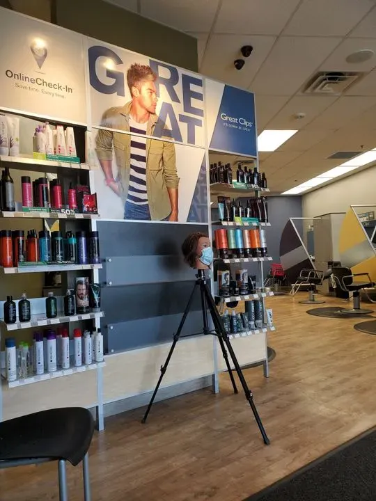 https://cdn.salonspotlight.com/photos/BPScjwziGst670cWl0hV/645c8d46-7170-43d3-b217-b30b7db35089_720x720