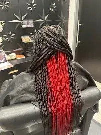 https://cdn.salonspotlight.com/photos/BW73SLhLJ5ezMFJKuUwE/7bd65b07-19e4-4640-ac82-4d989730da01_720x720