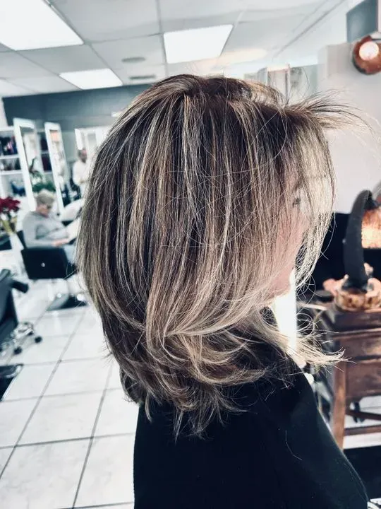 https://cdn.salonspotlight.com/photos/BkSxEMDHPKVkhyk9C3p4/ba6cfb1d-f8ef-43da-a492-0c08085c1a5a_720x720