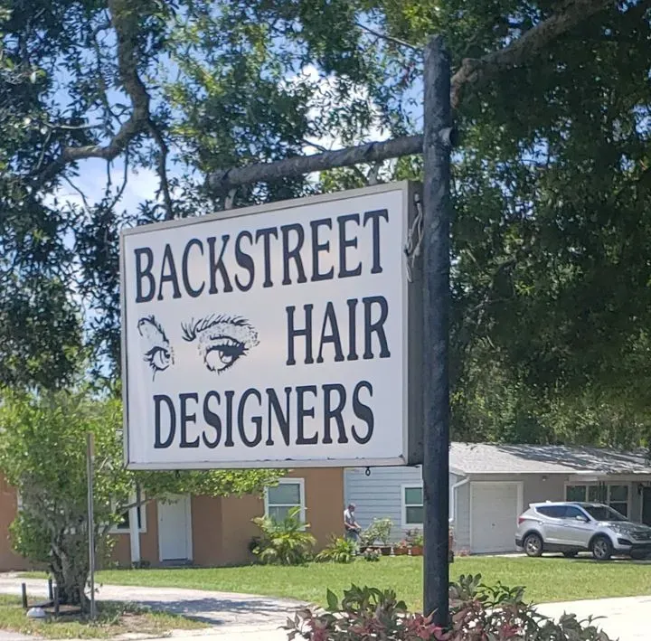 https://cdn.salonspotlight.com/photos/Blvgnkpnl38UDNYOZQfC/406bcfad-bf01-49a2-b16a-c2199dd023dd_720x720