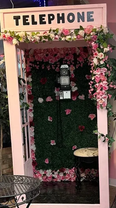 https://cdn.salonspotlight.com/photos/Bpb9bKXOtF3l8xnp2rSb/6ea3ef44-542d-4f40-a523-1b07fcf4cf07_720x720