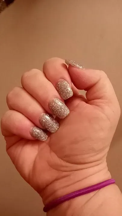 https://cdn.salonspotlight.com/photos/BsM6pMDWc4EIYtIDNes1/c0ccdd84-f8d5-4b47-b7f1-5d0ab810b8d4_720x720