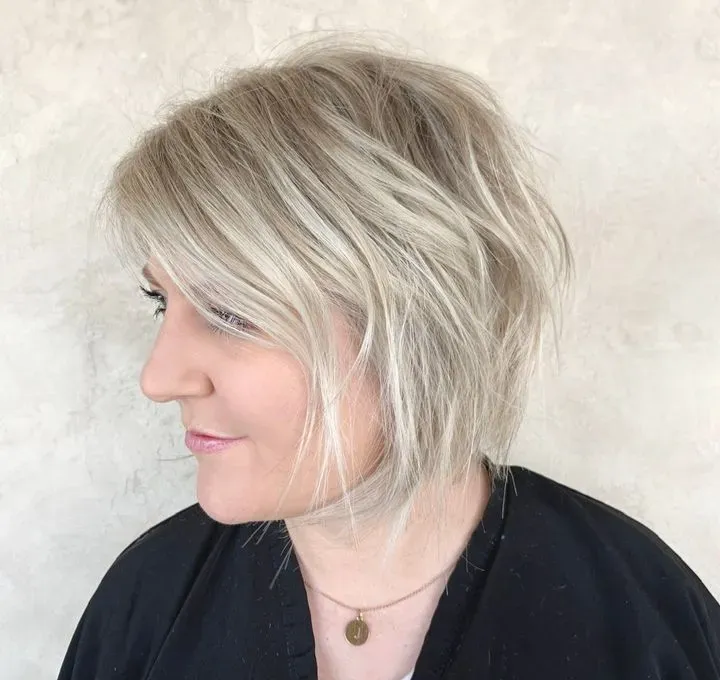 https://cdn.salonspotlight.com/photos/Bsa6IDHrHrAxGVnP44uo/982be2f0-c4ae-4ae5-a358-ff4ec5230e80_720x720