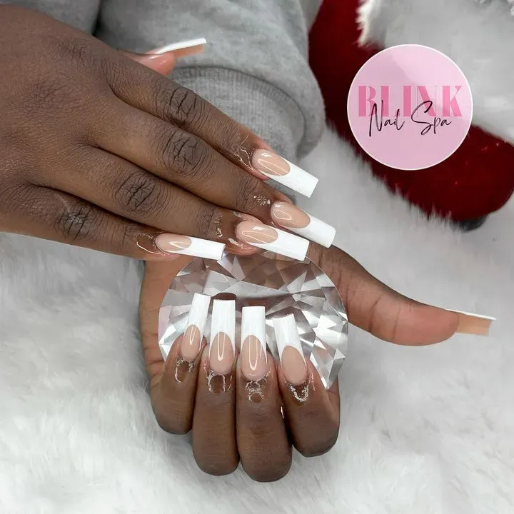 https://cdn.salonspotlight.com/photos/BwqMYZ5a86KZODLaYPLe/858d94fe-ba67-4aab-bcab-426f15504f15_720x720