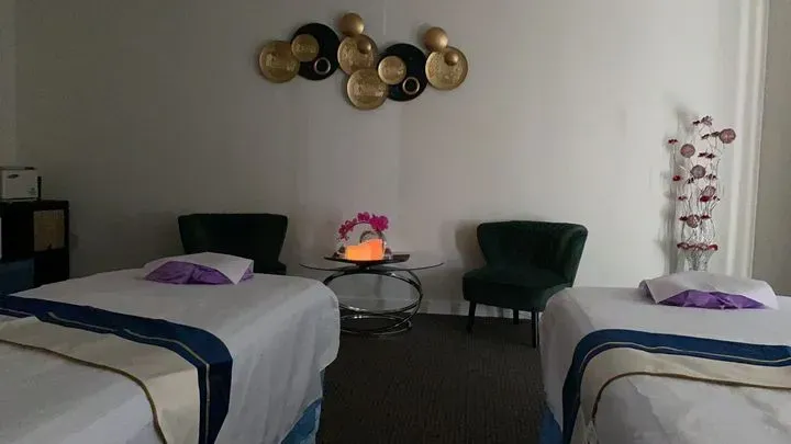 https://cdn.salonspotlight.com/photos/C1A60oN7tzS6iQj8FHvG/ad88eaff-8c4c-4a74-a092-398c92375646_720x720