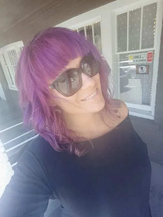 https://cdn.salonspotlight.com/photos/C50uLwdKLyESgH7WVlQH/83531753-b8ec-4334-bb06-26ece21b37f0_720x720