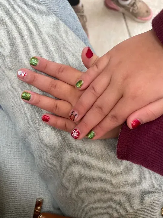 https://cdn.salonspotlight.com/photos/C6kFgeWmbpezQ5L3eKy3/ec208f84-f6f8-4889-9e1a-379c8a0d6191_720x720