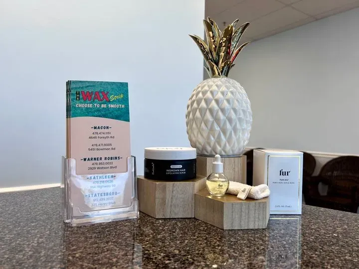 https://cdn.salonspotlight.com/photos/C9NcAaMhXY3uaZvqJuWI/c5f955dc-25b8-40df-9047-e66616ddeb63_720x720