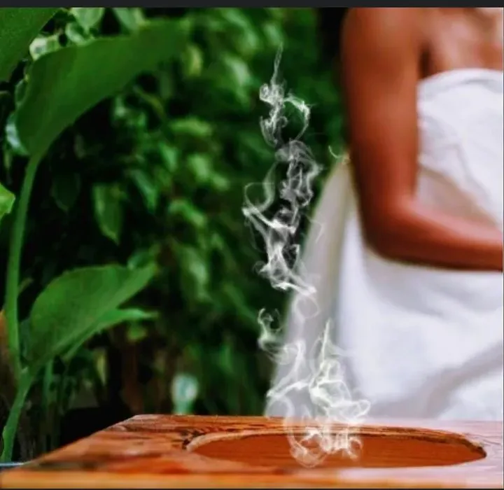 https://cdn.salonspotlight.com/photos/CGFl6bXPOBZ1jHngNZ5L/b259621d-dd2c-4338-8c13-19e88d758f23_720x720