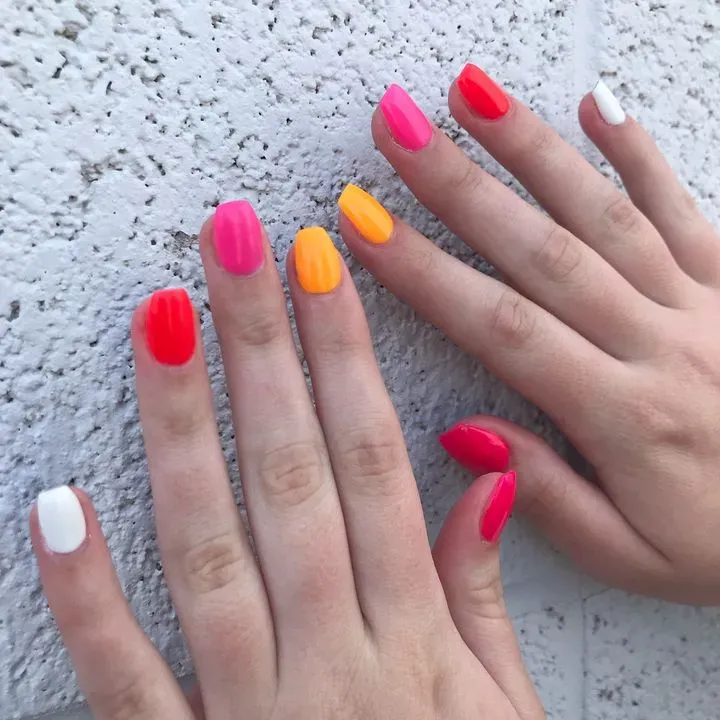 https://cdn.salonspotlight.com/photos/CHNE3sFmMdweaOmHyEap/f692264d-548c-43bb-89b2-ed9ec61aa7e5_720x720