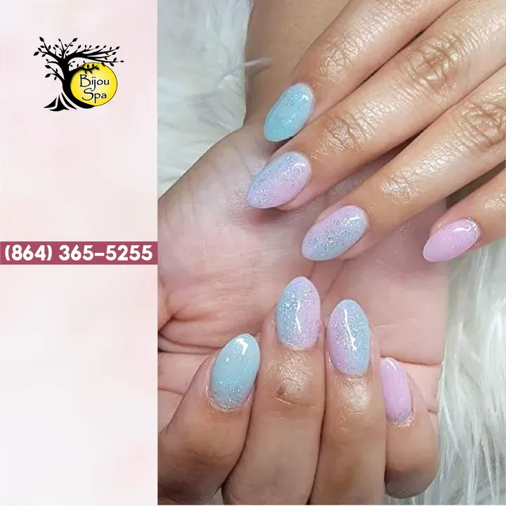 https://cdn.salonspotlight.com/photos/CJ4UFBJBwhJLTB9FjMA6/decf6dd9-bf9d-4e73-aaba-0b5834f5ded7_720x720