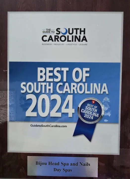 https://cdn.salonspotlight.com/photos/CJ4UFBJBwhJLTB9FjMA6/fb363932-d415-4f15-9208-3fcd1634a4d7_720x720