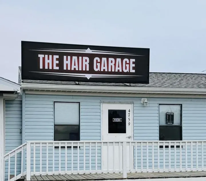 https://cdn.salonspotlight.com/photos/CRoUXCbrw4I09FLs5b5R/5d266e5a-bd3c-4cfe-8344-4cd5adbdfbf0_720x720