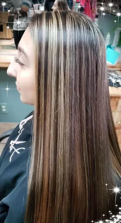 https://cdn.salonspotlight.com/photos/CSA3kifguC63JInDHbyB/d3f1da78-af92-4f18-9b69-098066269254_720x720
