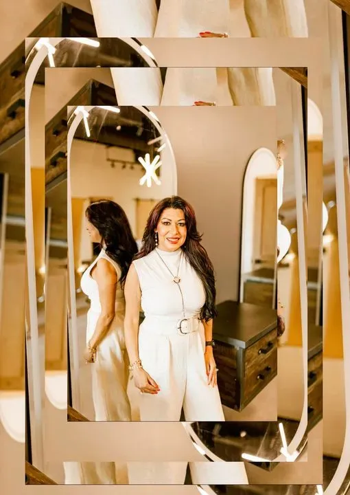 https://cdn.salonspotlight.com/photos/CSA3kifguC63JInDHbyB/ffe6b370-a7d1-41ad-983e-e95cdf09529c_720x720