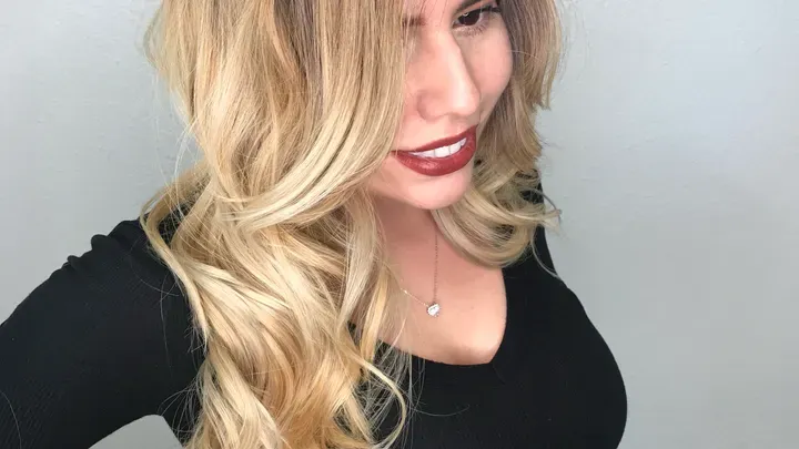 https://cdn.salonspotlight.com/photos/CXVEkJrRT9keoE4p1Xz1/571b5c75-8ff9-4620-ab82-a7aedf5098bf_720x720