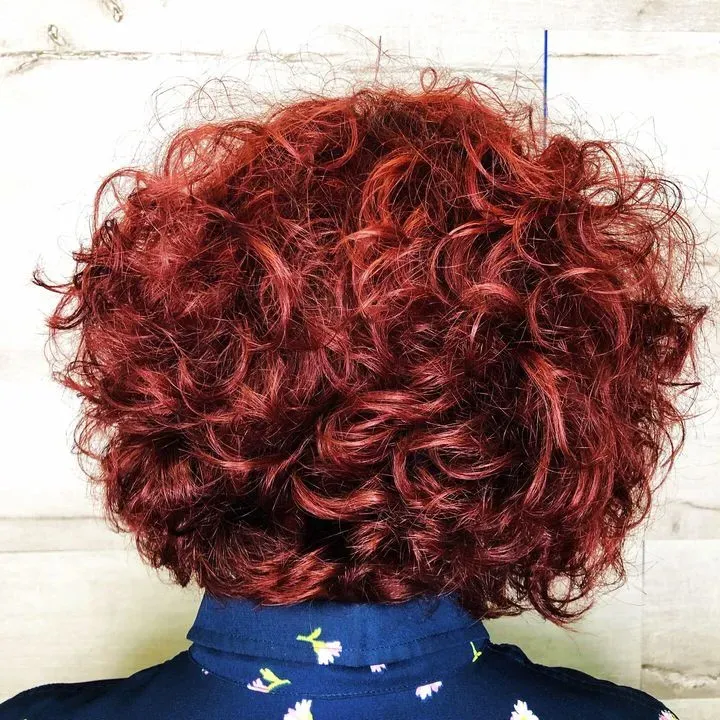 https://cdn.salonspotlight.com/photos/CZ8soN42Hev8clnL7ccv/393947bc-a8a7-4999-81b5-8d73a19886b6_720x720