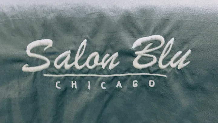 https://cdn.salonspotlight.com/photos/CZ8soN42Hev8clnL7ccv/c5fdeb83-7e81-4d6e-846f-1121d9be8fbf_720x720