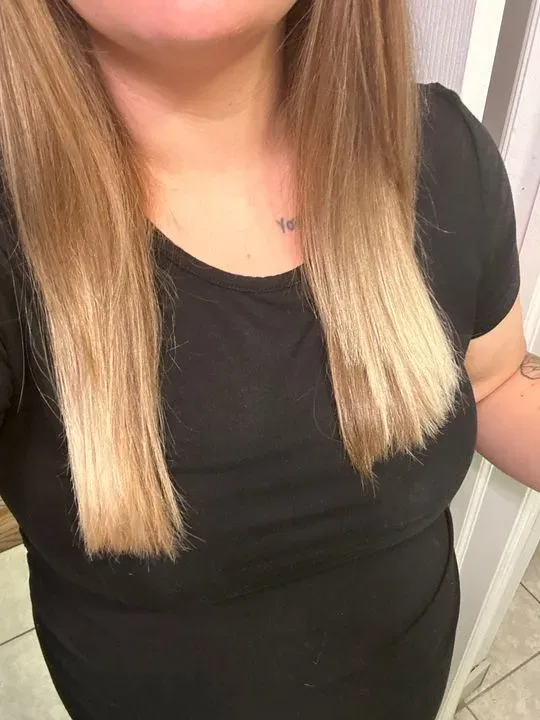https://cdn.salonspotlight.com/photos/CbBlSC7n2GlQ3QSLtezT/158446e8-ae6d-407e-bb89-2a843029c921_720x720