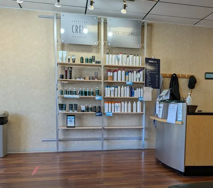 https://cdn.salonspotlight.com/photos/CcUs6gC0iIdBBmNaMiDC/61390884-5b5b-44e6-be53-e2c15c17b905_720x720