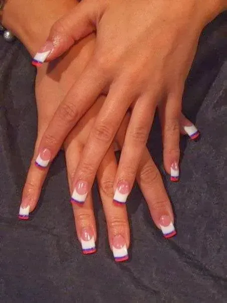 https://cdn.salonspotlight.com/photos/CdX6XFma6wG3LQUcCREx/94856354-cb50-4a13-bceb-28743fdb9bbe_720x720