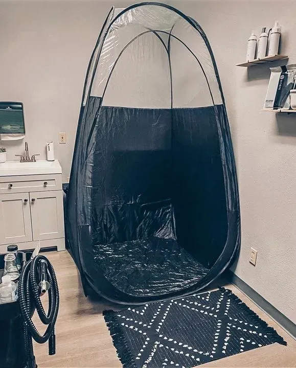 https://cdn.salonspotlight.com/photos/ChxH7nXx6AzK6ZVkT2aJ/85e172b2-d573-4d2f-9d80-d754f19ea7a1_720x720