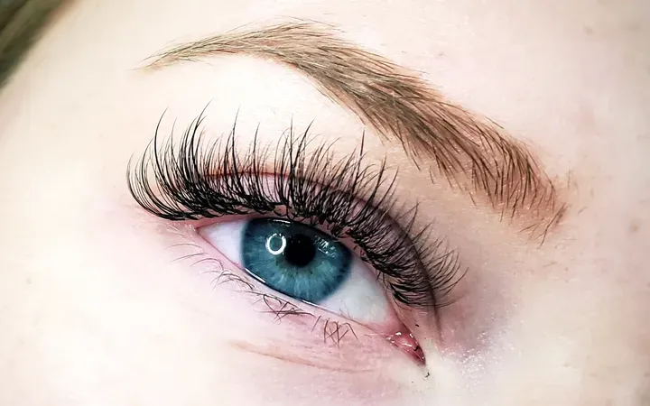 https://cdn.salonspotlight.com/photos/CmAhgFtRBZFT3nu8PRXR/86d6f5c6-df8b-48fa-b8de-64c0fdb745dd_720x720