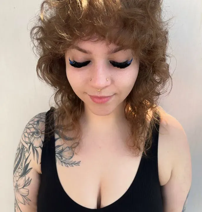 https://cdn.salonspotlight.com/photos/CoFTWhvwSw7czolz9JxG/e64e7042-08d6-4bd7-a641-ad6df0de1cf7_720x720