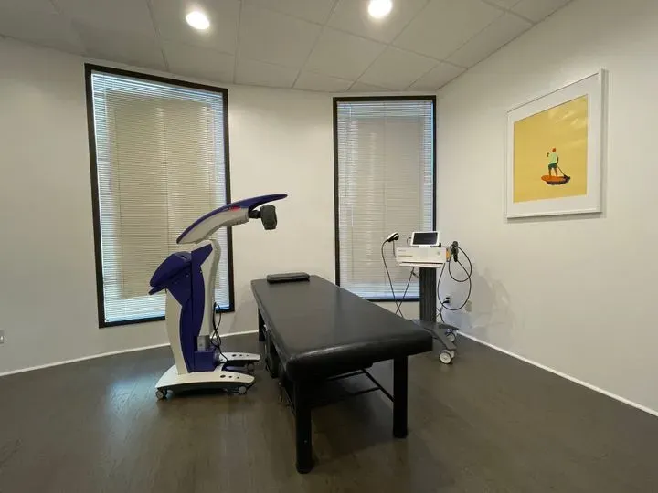https://cdn.salonspotlight.com/photos/CpHrvLUeTZ5nEY9fwCmo/ddce0e16-df27-4ff9-abd9-b7cd257bcedc_720x720